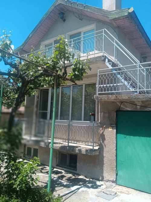 Стара Загора, с. Тракия, Продается 